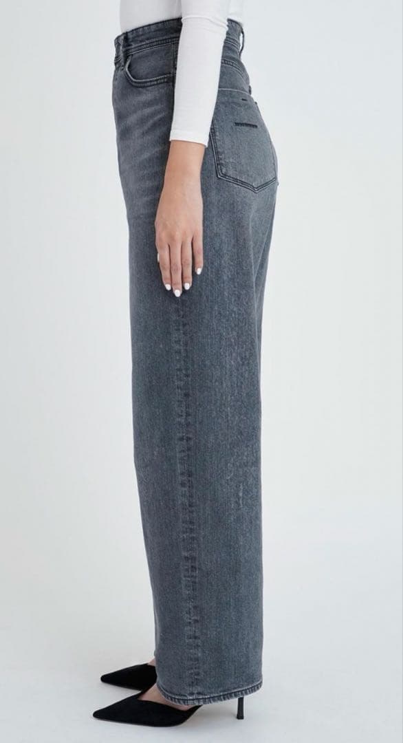 YANUK Joan 24サイズ