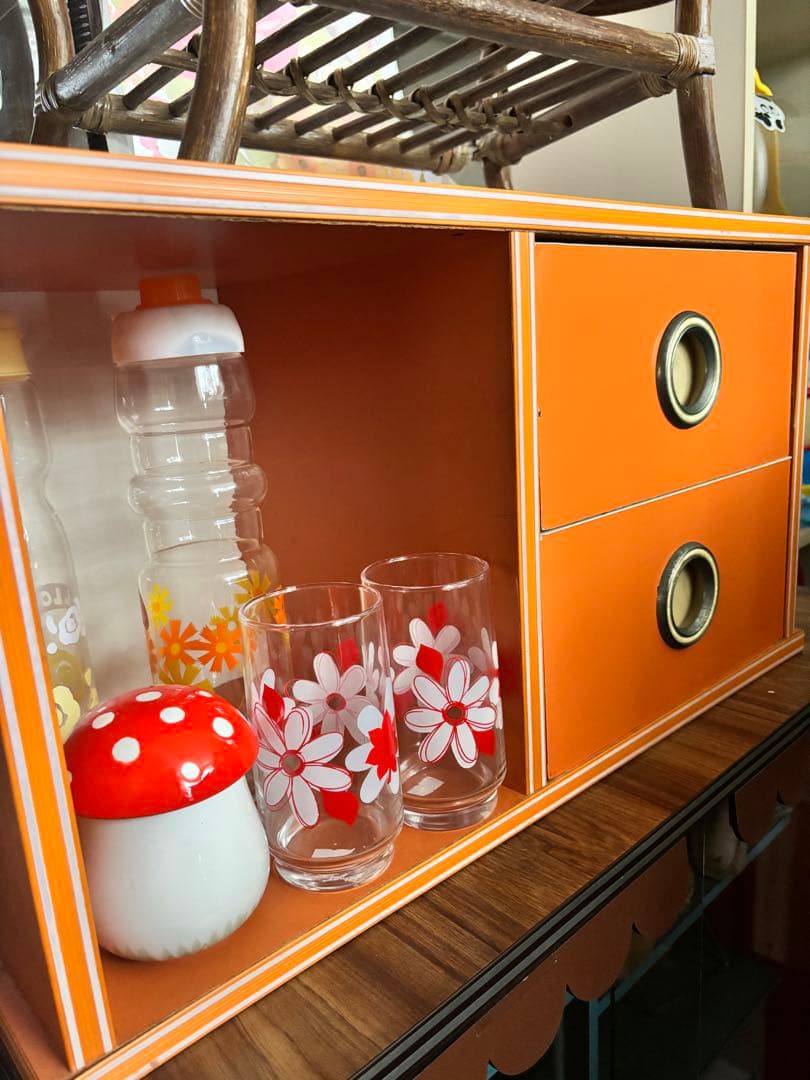 当時物　昭和レトロ　レトロホップ⭐︎オレンジ　2段引き出し&収納棚　飾り棚　小ぶり