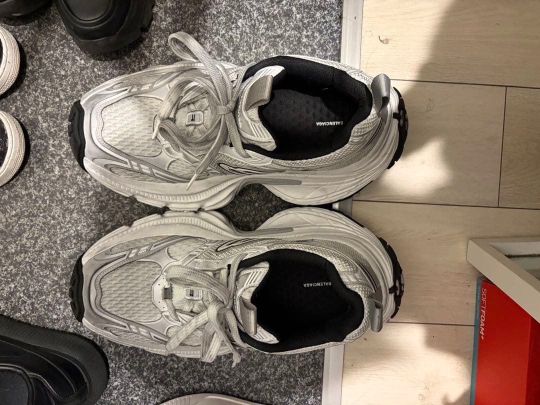 balenciaga 10xl 43サイズ