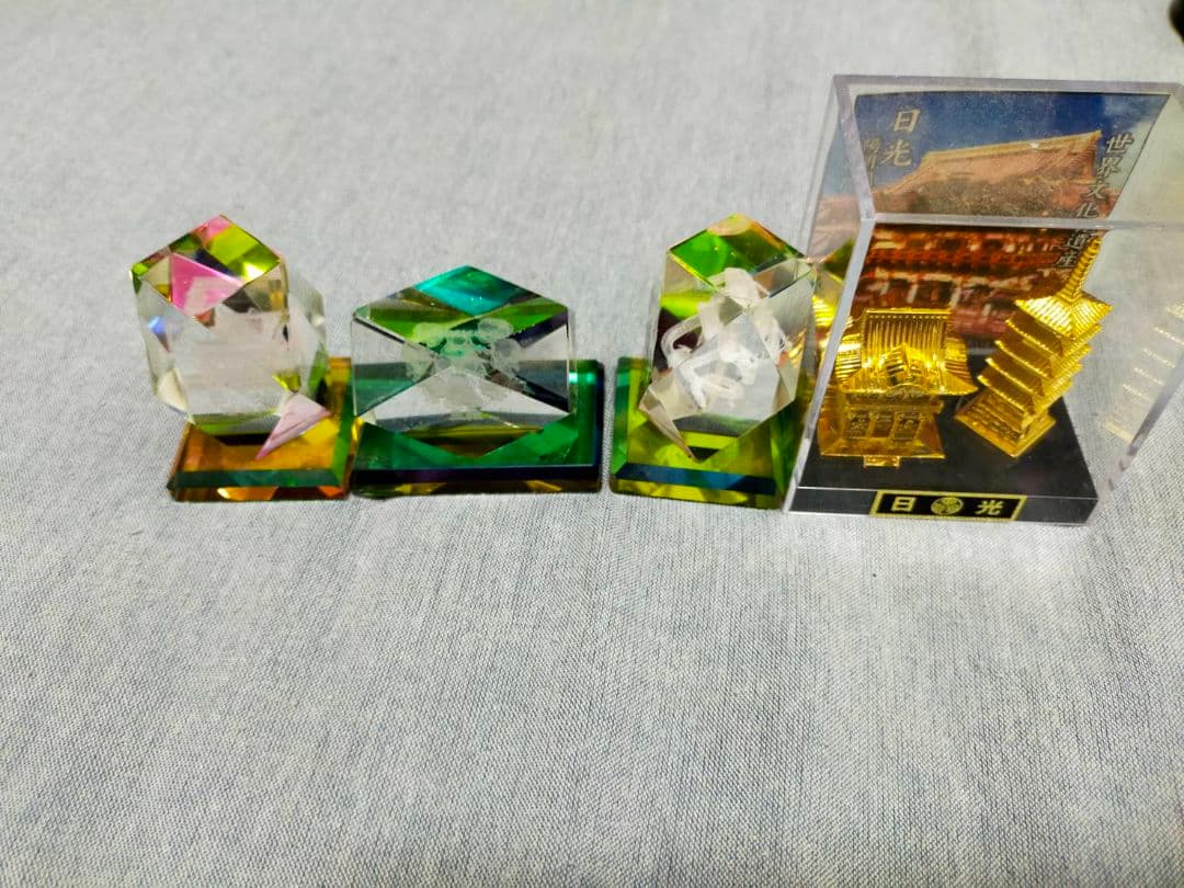 多色クリスタルオブジェ4点セット