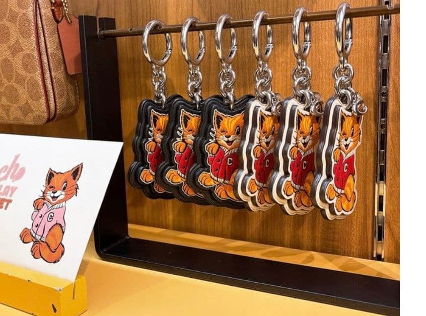 COACH 原宿限定　キャットストリート　バッグチャーム　キーホルダー