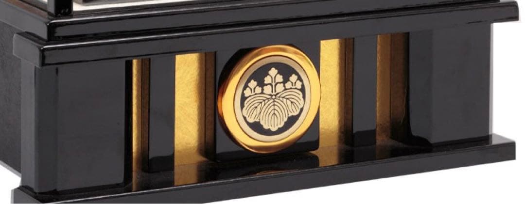 東京久月　五月人形　銘木シリーズ　針桐　家紋付き兜飾り収納セット