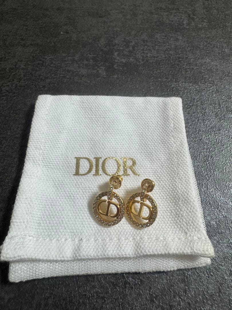 Dior Petit CD ピアス ゴールド