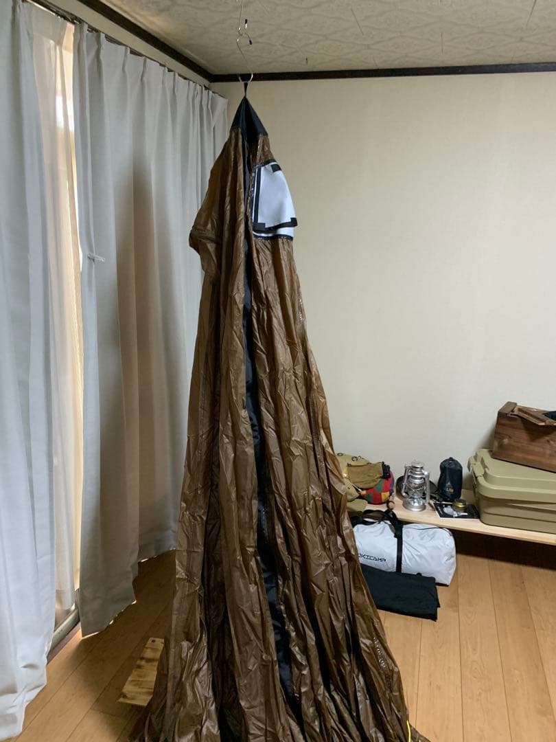 Seek Outside Redcliff テント