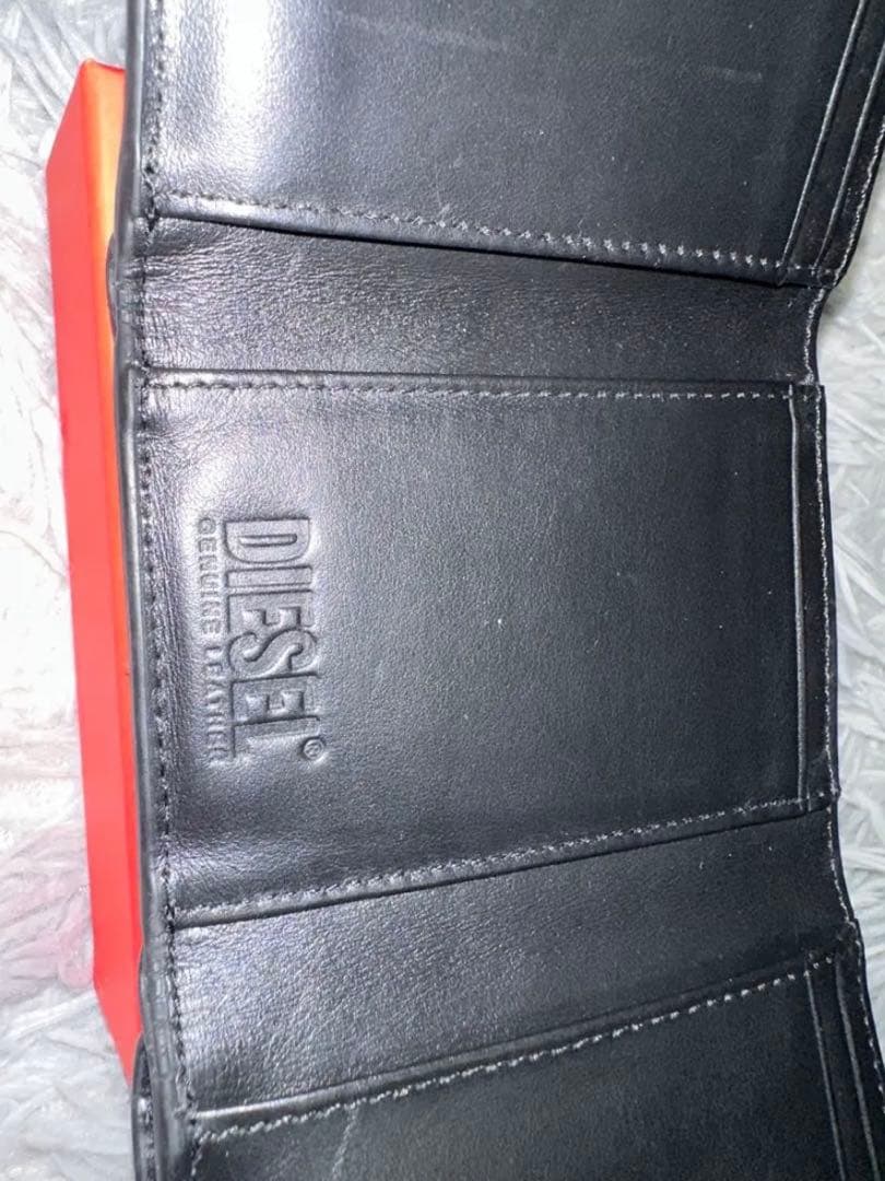 DIESEL ブラック 二つ折り財布　お値下