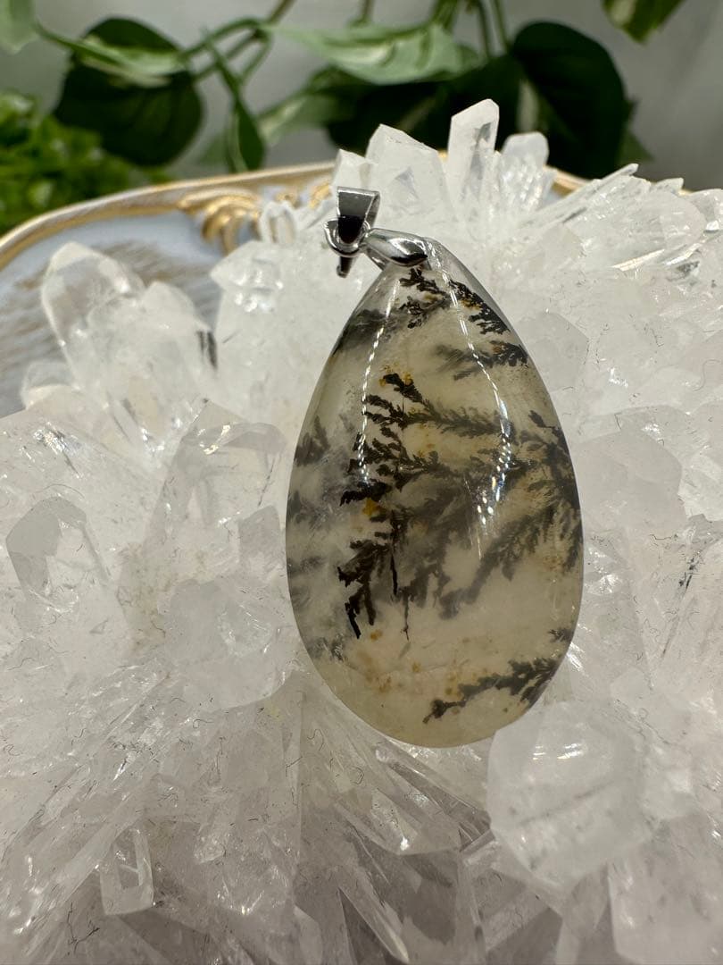 デンドリッククォーツゴールデンヒーラーペンダントトップNo305