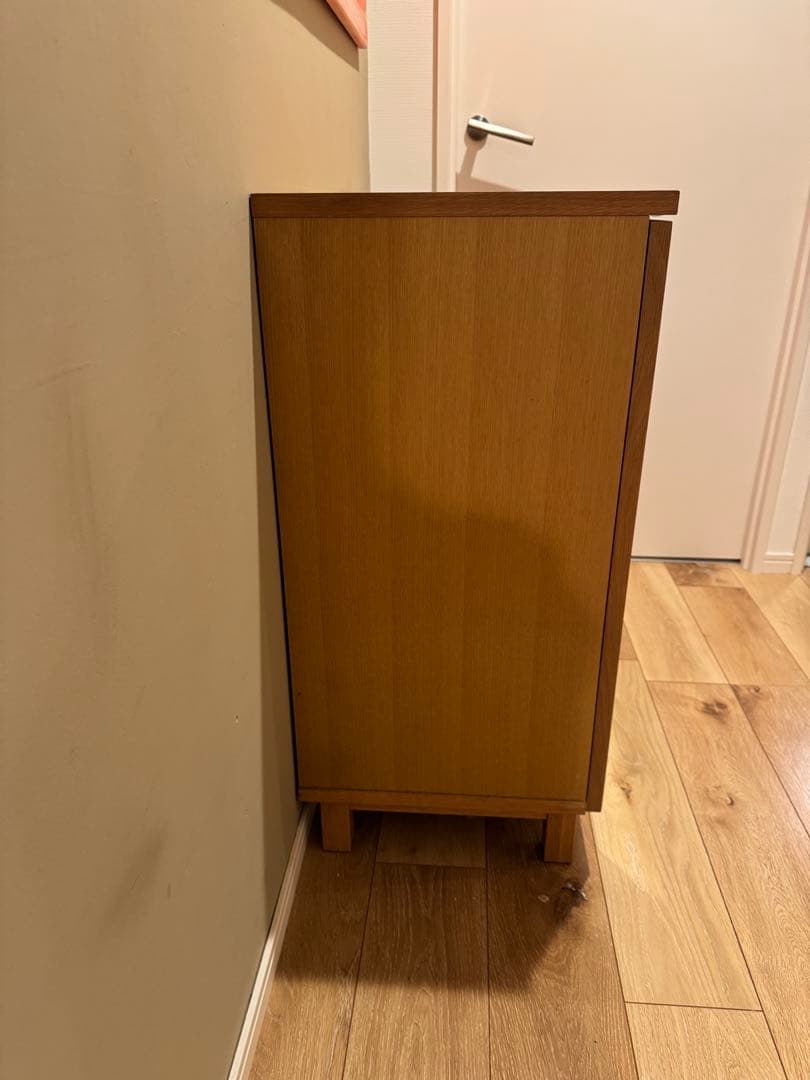 無印良品　オークガラスキャビネット　食器棚