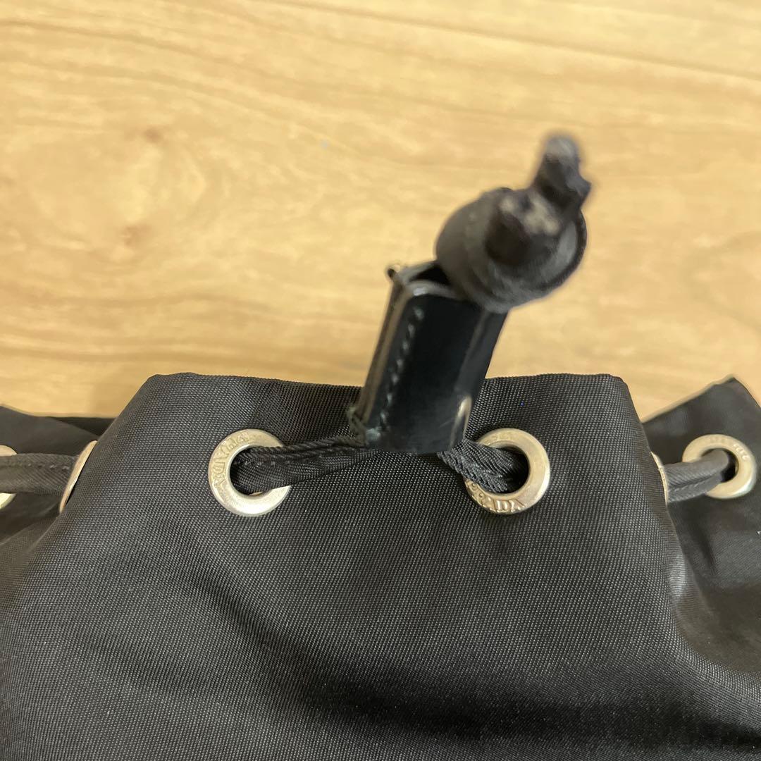 PRADA 黒 ナイロンポーチ　美品