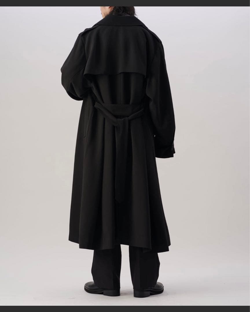 Lui's ロングトレンチコート