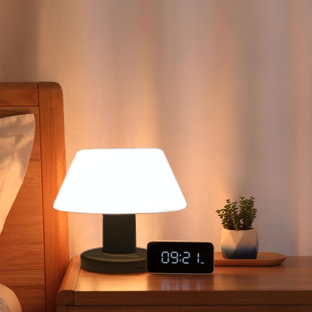 ☆ソーラーライト LEDランタン 卓上 単結晶　USB充電 防水 自動点灯