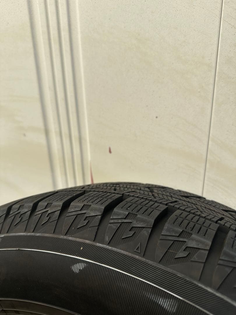 ヨコハマ スタッドレスタイヤ 15インチ 4本セット　195/65R15