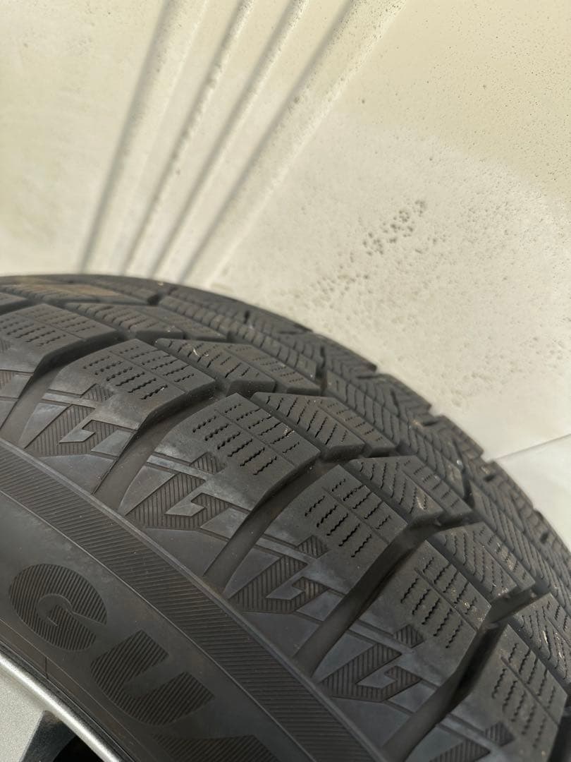 ヨコハマ スタッドレスタイヤ 15インチ 4本セット　195/65R15