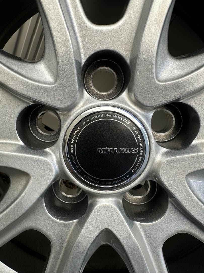 ヨコハマ スタッドレスタイヤ 15インチ 4本セット　195/65R15