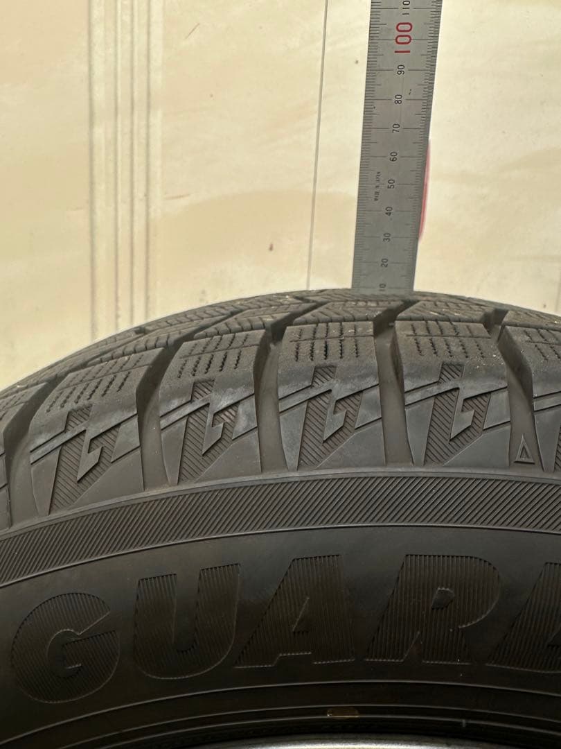 ヨコハマ スタッドレスタイヤ 15インチ 4本セット　195/65R15