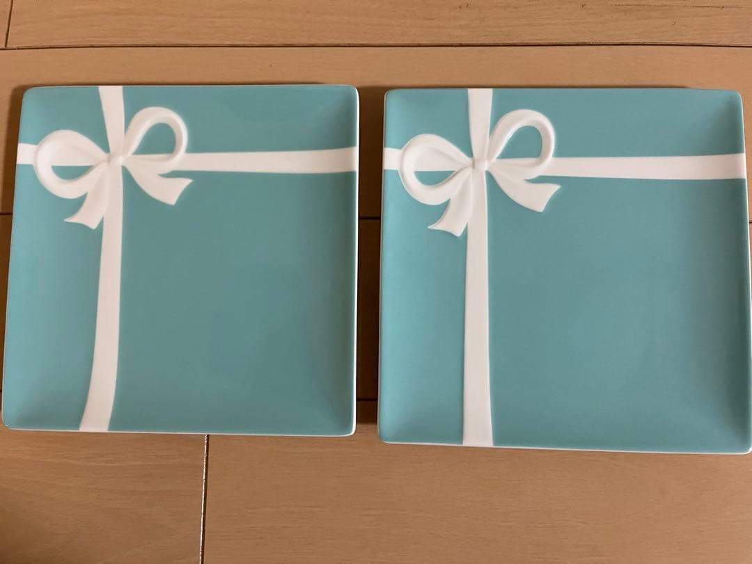 【2枚セット】Tiffany & Co. リボンデザイン皿