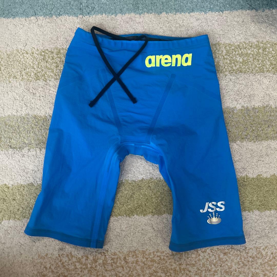 美品　アリーナ競泳水着　M