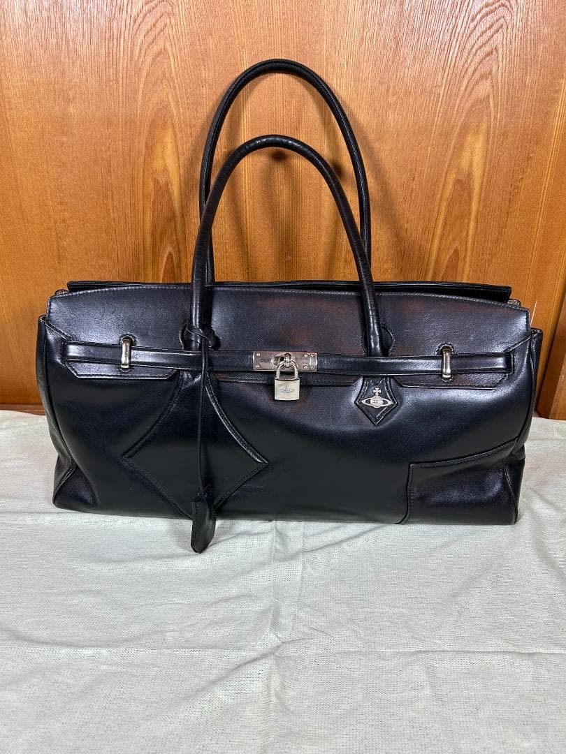 ヴィヴィアンウエストウッド バッグ ブラック バック ボストンバック レザー