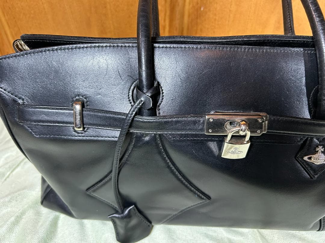 ヴィヴィアンウエストウッド バッグ ブラック バック ボストンバック レザー