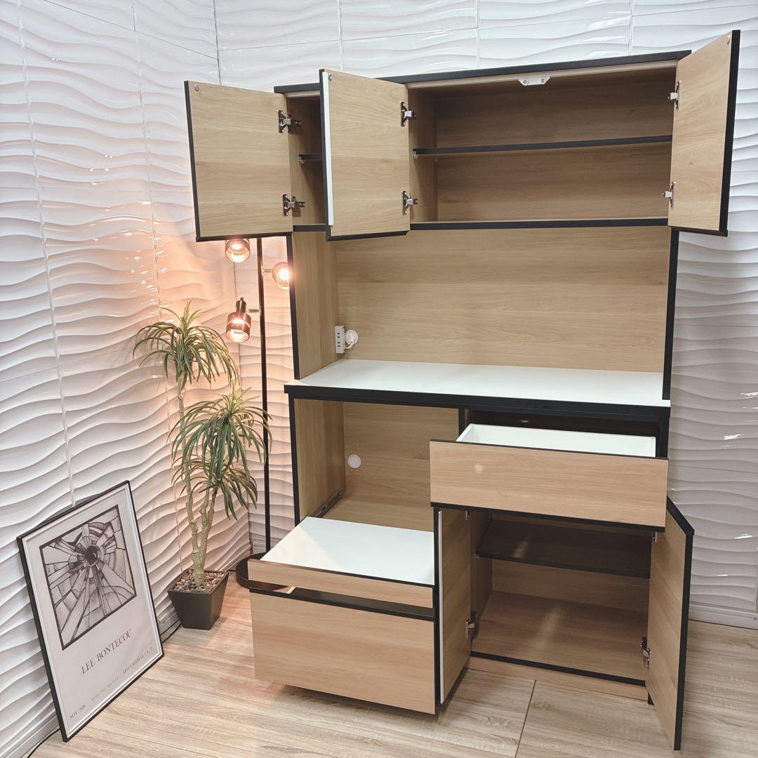 ◇大阪府 神戸市 配達料無料！◇美品！◇土井インテリヤ◇食器棚◇キッチンボード◇