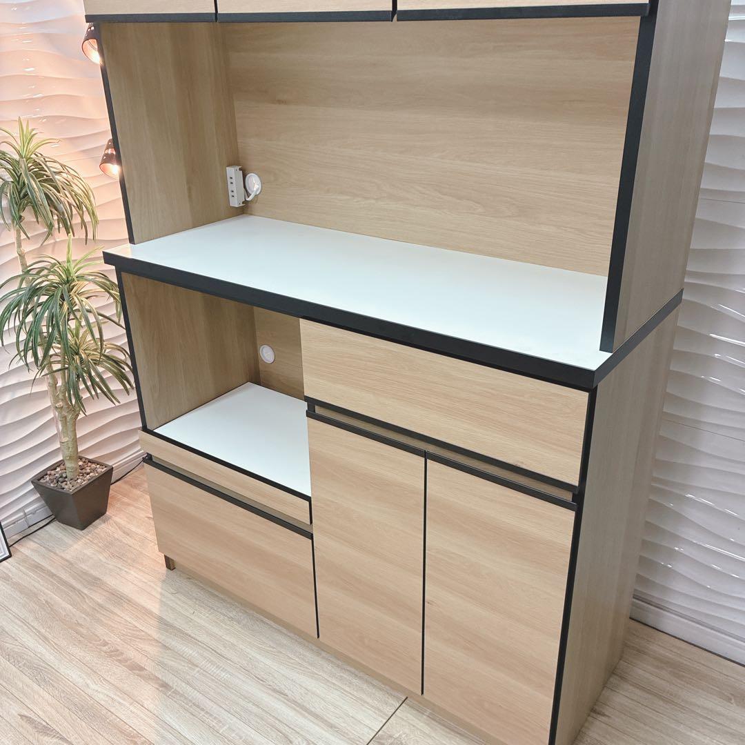 ◇大阪府 神戸市 配達料無料！◇美品！◇土井インテリヤ◇食器棚◇キッチンボード◇