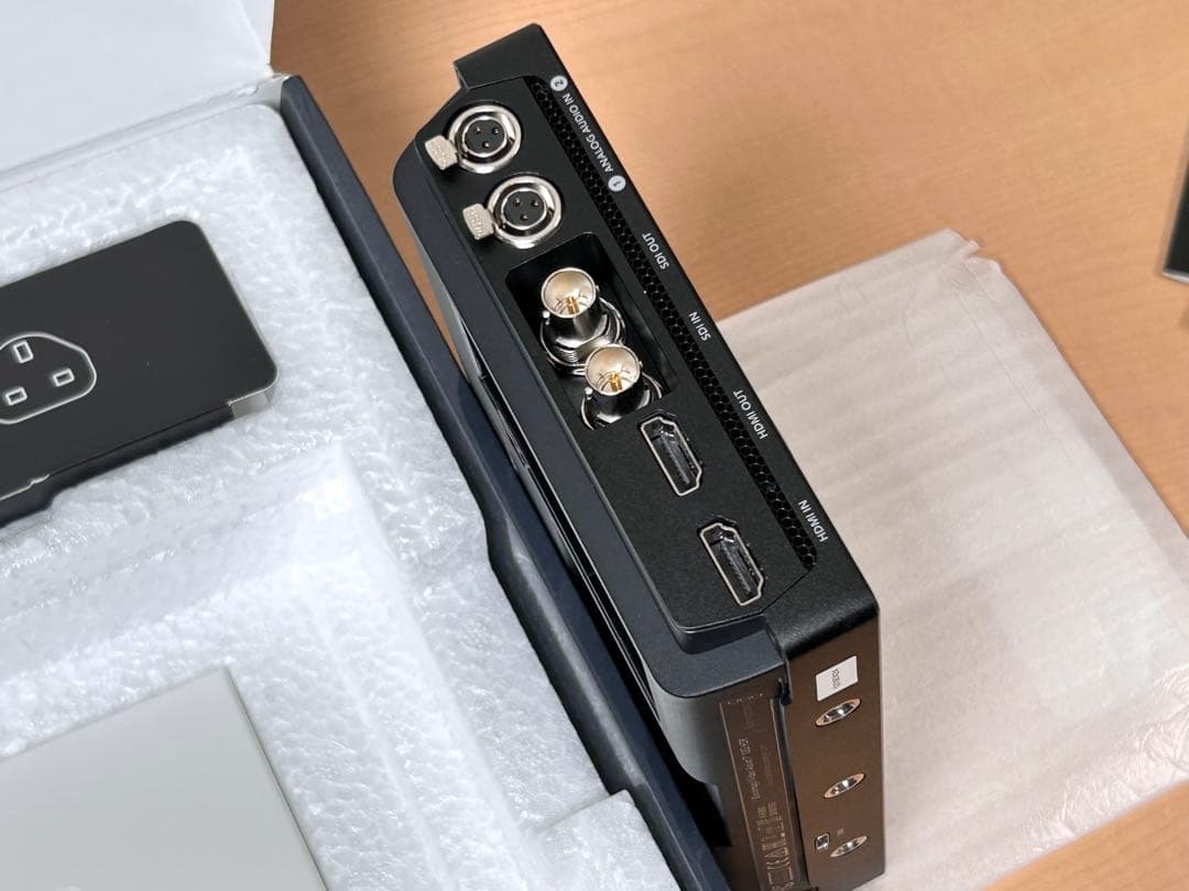 ビデオカメラ Blackmagic Design Video Assist 7 12G HDR