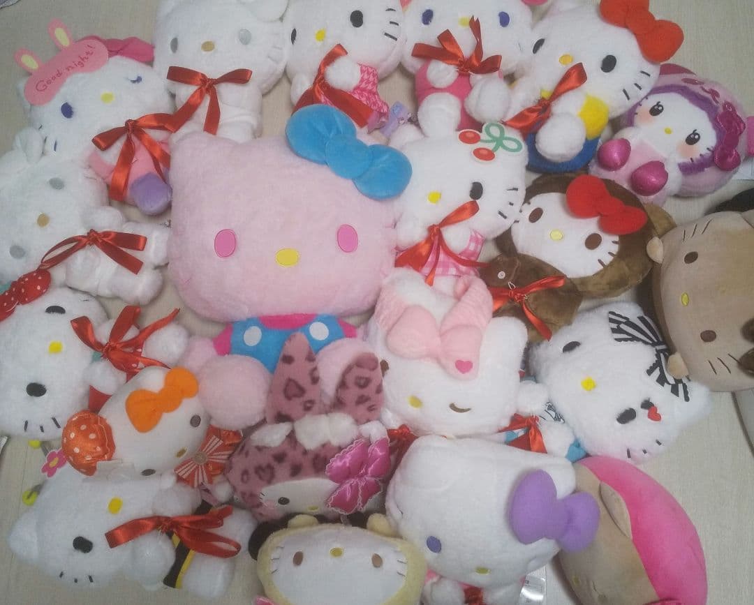 り*ん様 ハローキティ ぬいぐるみ ドール サンリオ キティ まとめ売り 日焼け