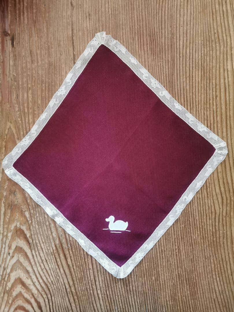 アンティーク 家鴨アップリケ刺繍 繊細な水鳥＆水草花アランソンレース クロス β