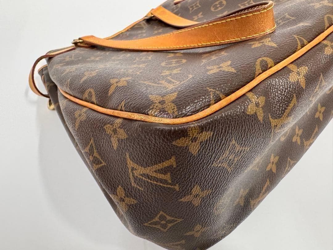 格安 ルイヴィトン モノグラム バティニョールヴェルティカル M51153