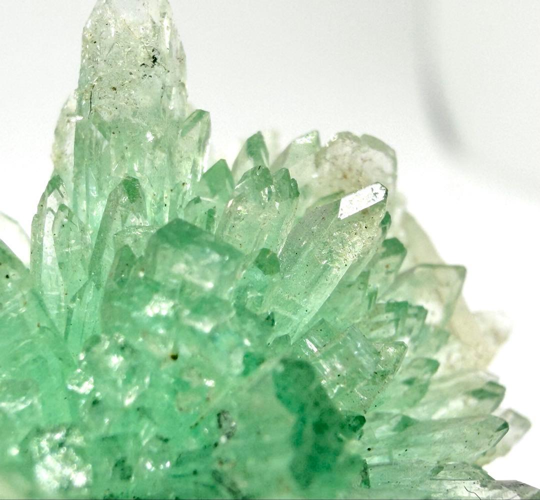 インド産　グリーンアポフィライト　鉱物標本