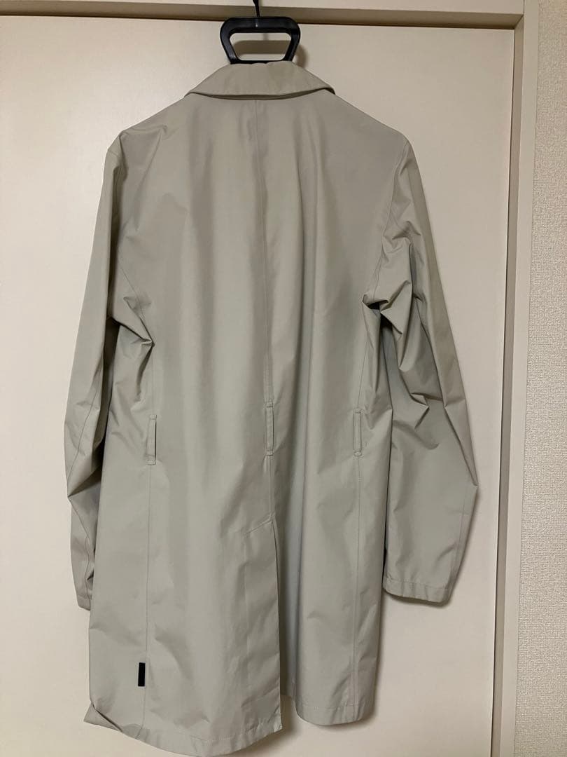 ヘルノ　トレンチコート