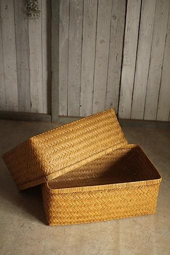 状態良く形の綺麗な古い竹編みの収納かご　行李　竹籠　篭　古道具