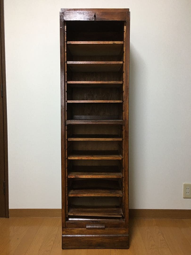 シャッター付きキャビネット　木製　店舗什器　アンティーク　ヴィンテージ棚