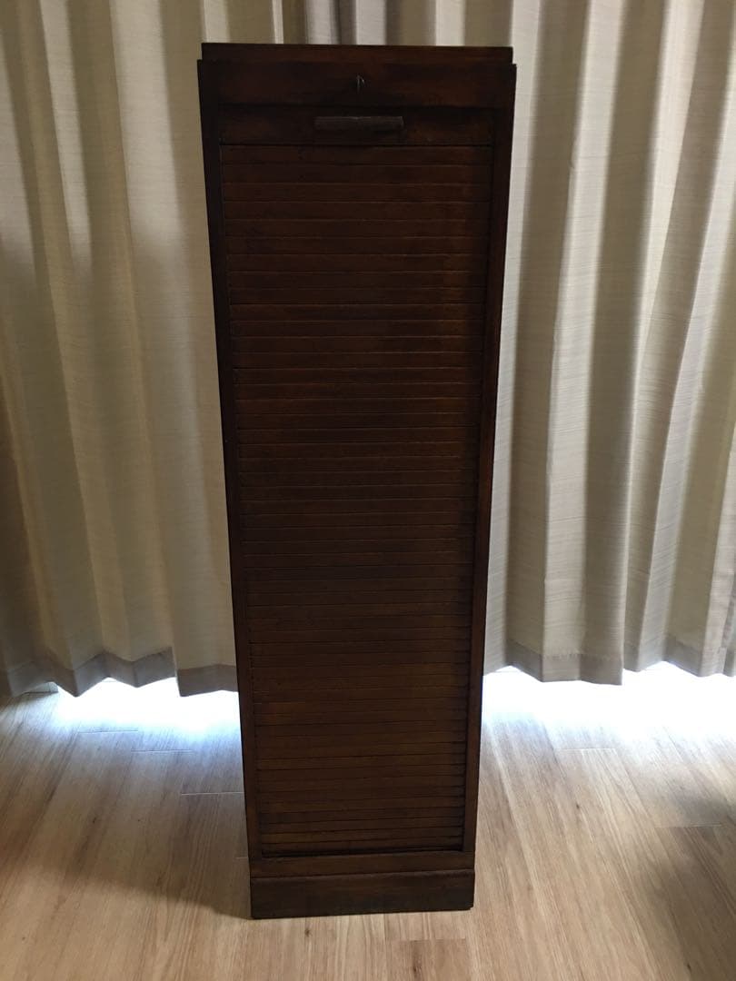 シャッター付きキャビネット　木製　店舗什器　アンティーク　ヴィンテージ棚