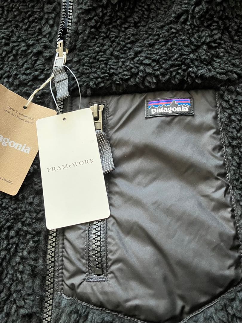 ★完売★新品タグ付★PATAGONIA キッズリバーシブルレディフレディフーディ