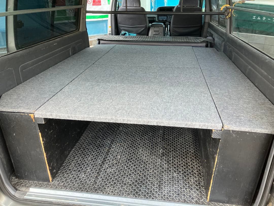 じゅんハイエースベッドキット100系にて使用 直接引き取り限定