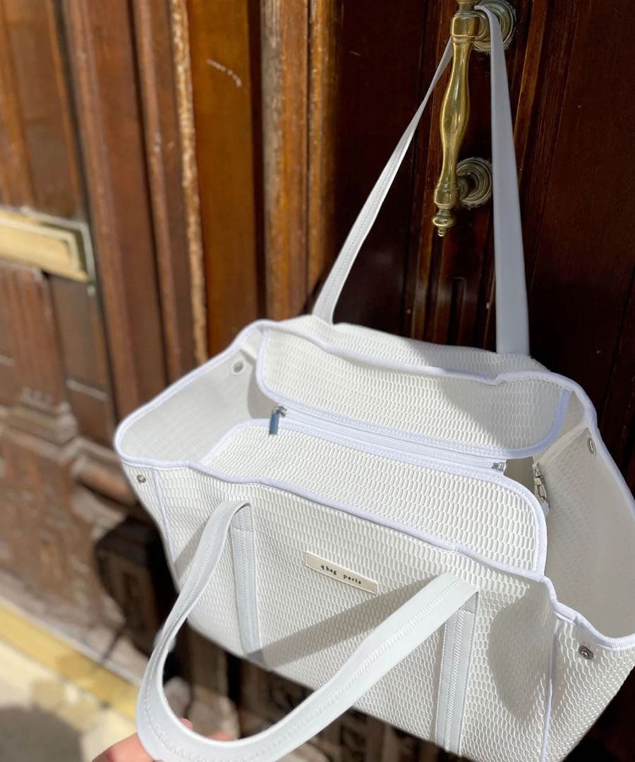 ✨現行品✨極美品q bag paris nest zip M マザーズバッグ