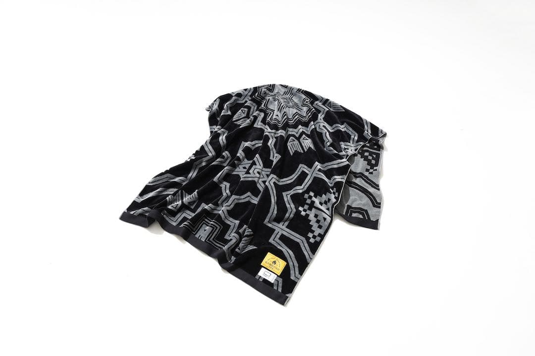 アウトドア寝具 old mountain BOTANIZE kakemono