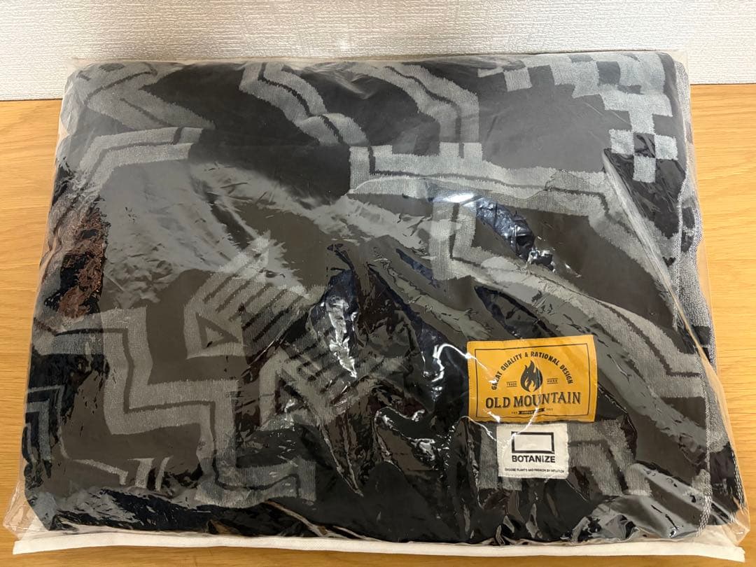 アウトドア寝具 old mountain BOTANIZE kakemono