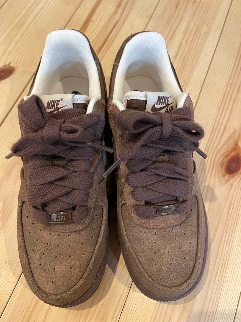 saya✨NIKE Air Force 1 ブラウン スニーカー24.0