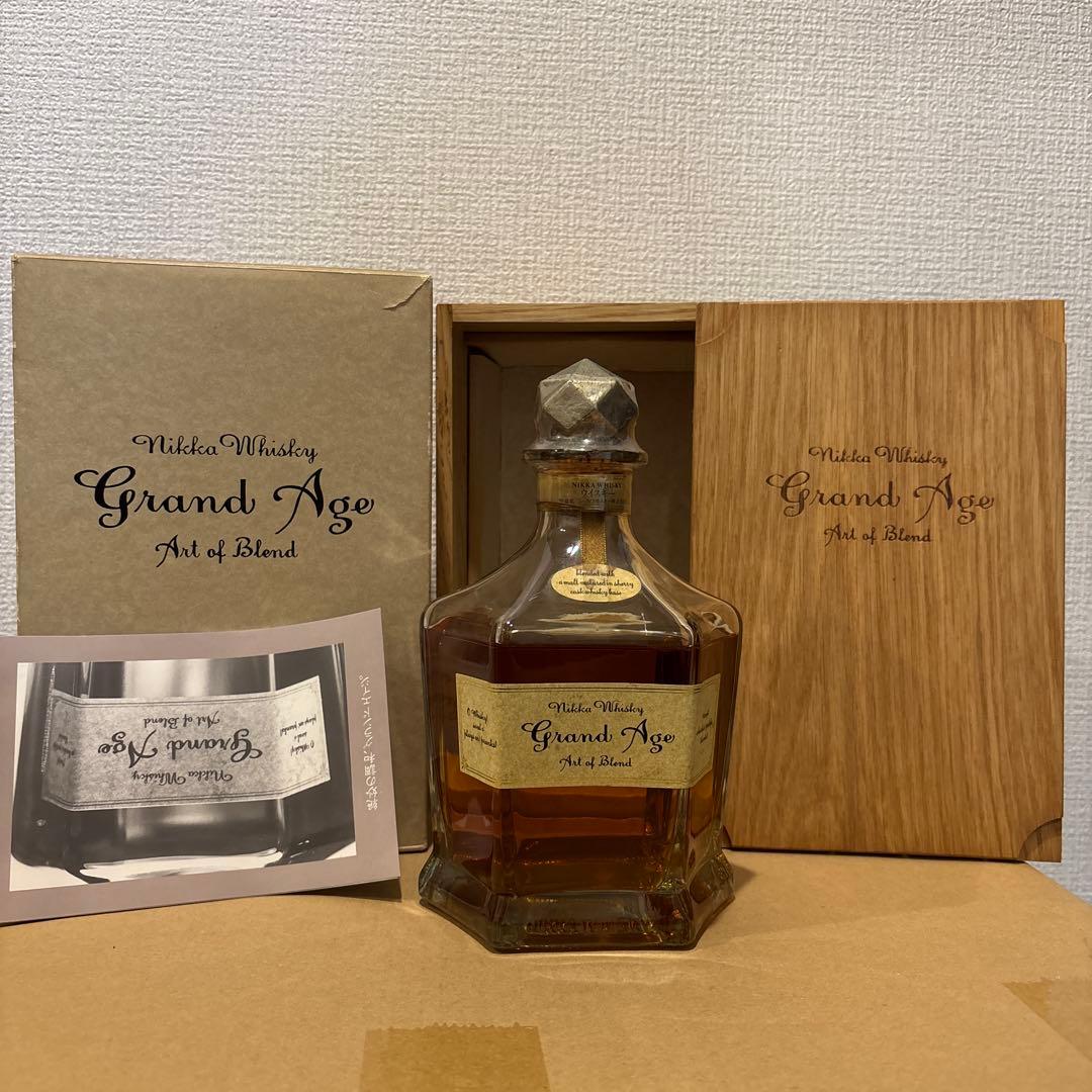 ニッカウイスキー　Grand Age グランドエイジ ウイスキー　木箱付　（2）