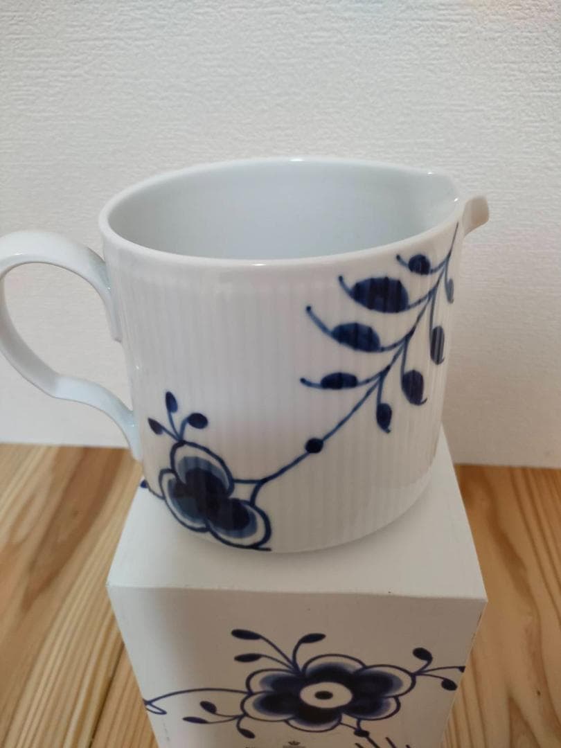 【新品未使用】ロイヤルコペンハーゲン ブルーフルーテッド メガ ジャグ 0.6L