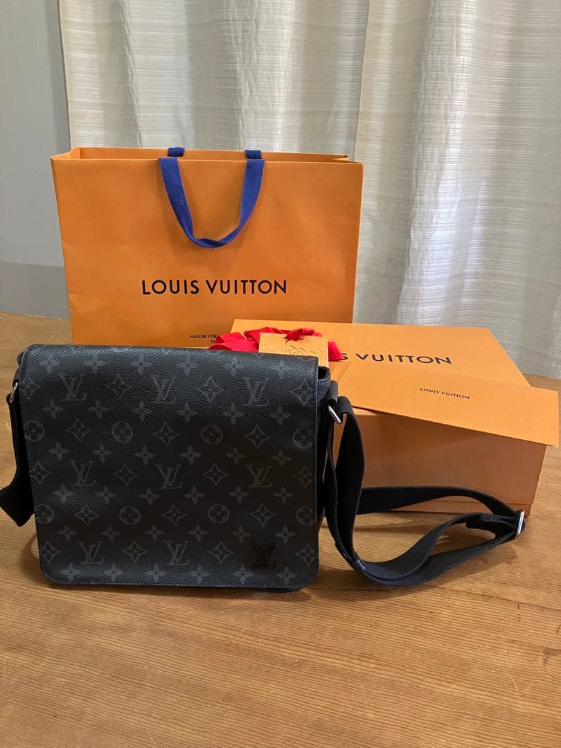 ルイ・ヴィトン ディストリクトPM ショルダーバッグ