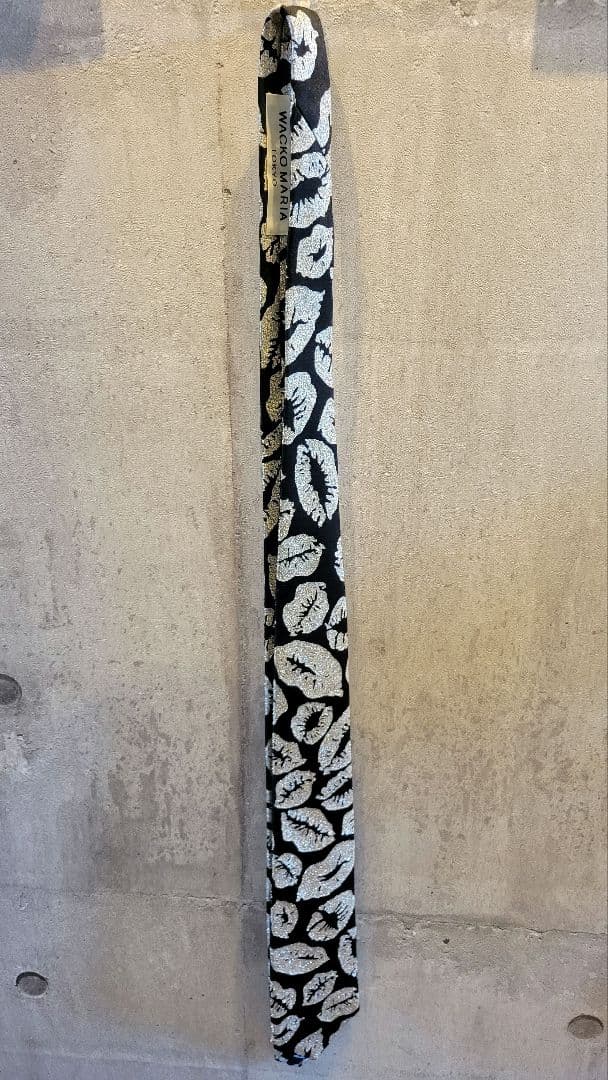 WACKOMARIA KISS柄ネクタイ