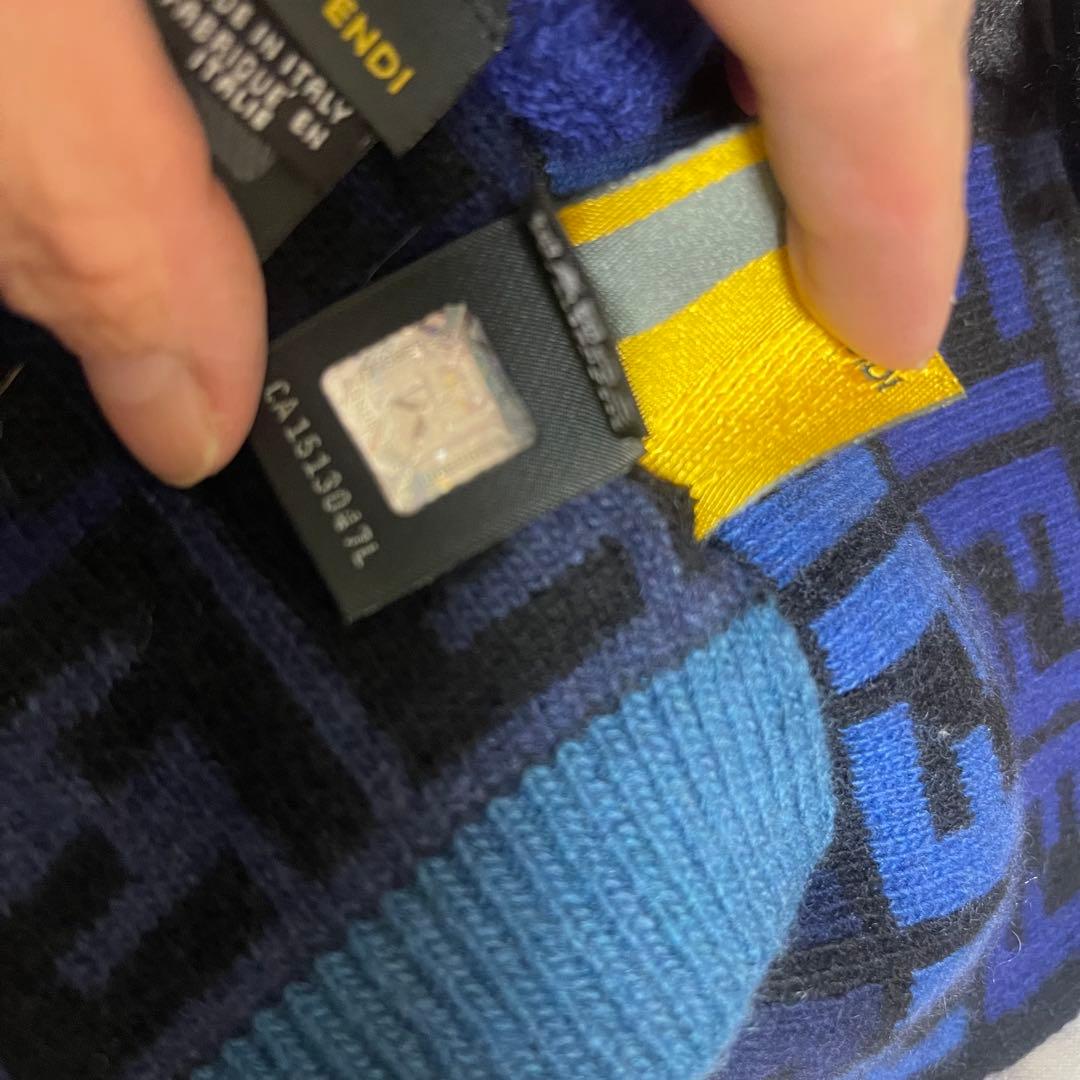 フェンディ　メンズ　マフラーと手袋 セット　ズッカ柄