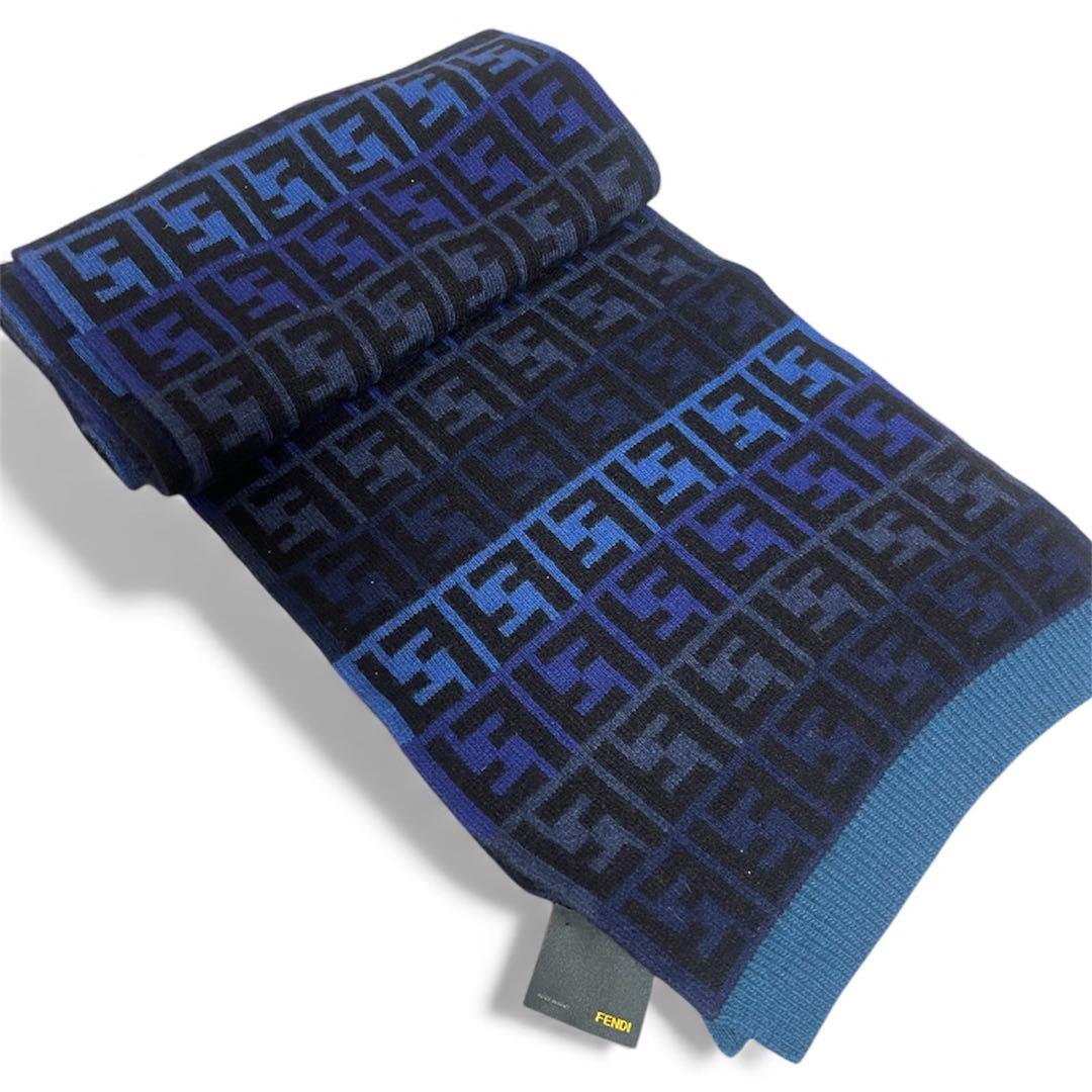 フェンディ　メンズ　マフラーと手袋 セット　ズッカ柄