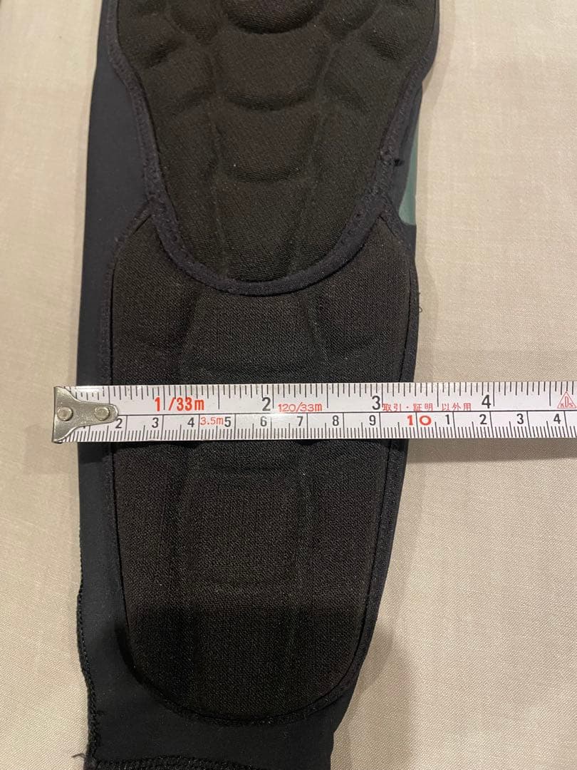 bmxレーシング レーサー　レース　mtb ダウンヒル　ニーシンガード