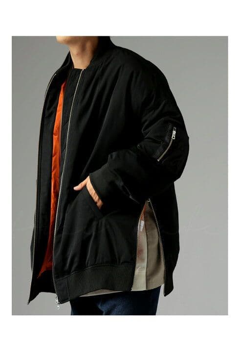 新品タグ付きアンティカ　ダウンのような暖かさ MA-1 アウターブラック