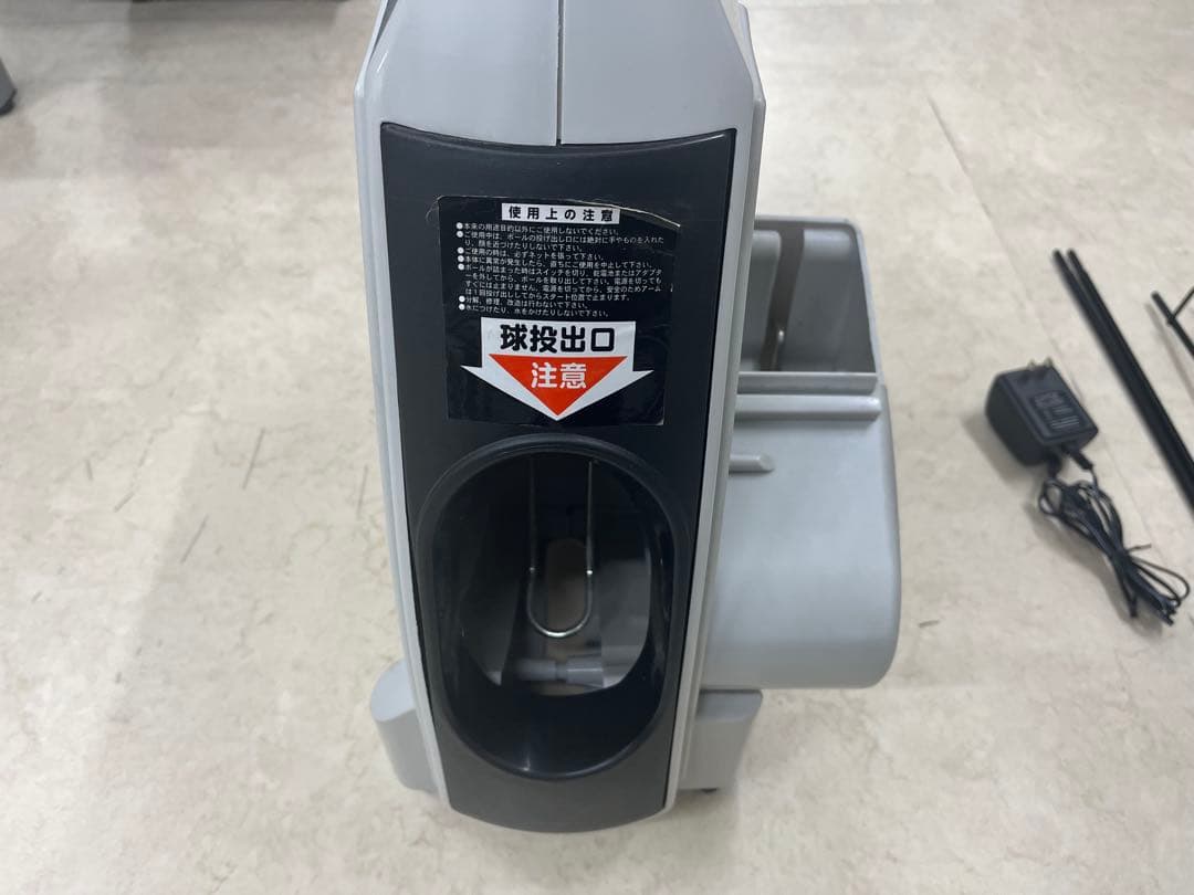 トスマシン　 (軟式、硬式どちらも可　トスマシーン)