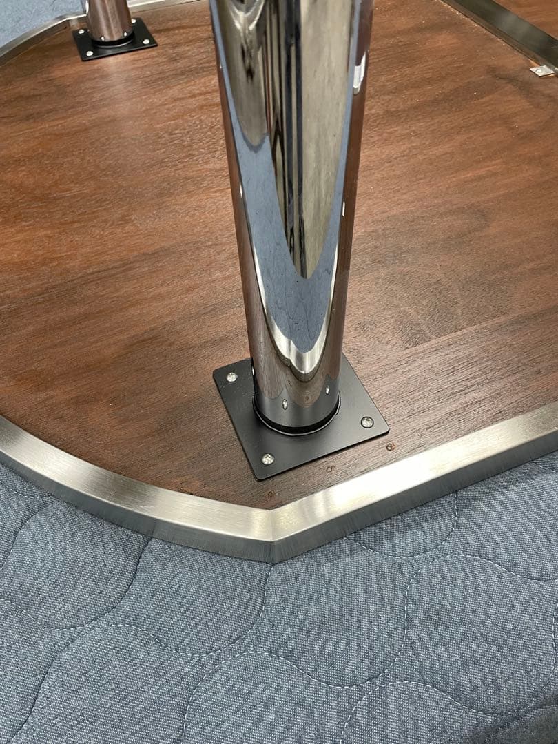 重量級ワンオフテーブル