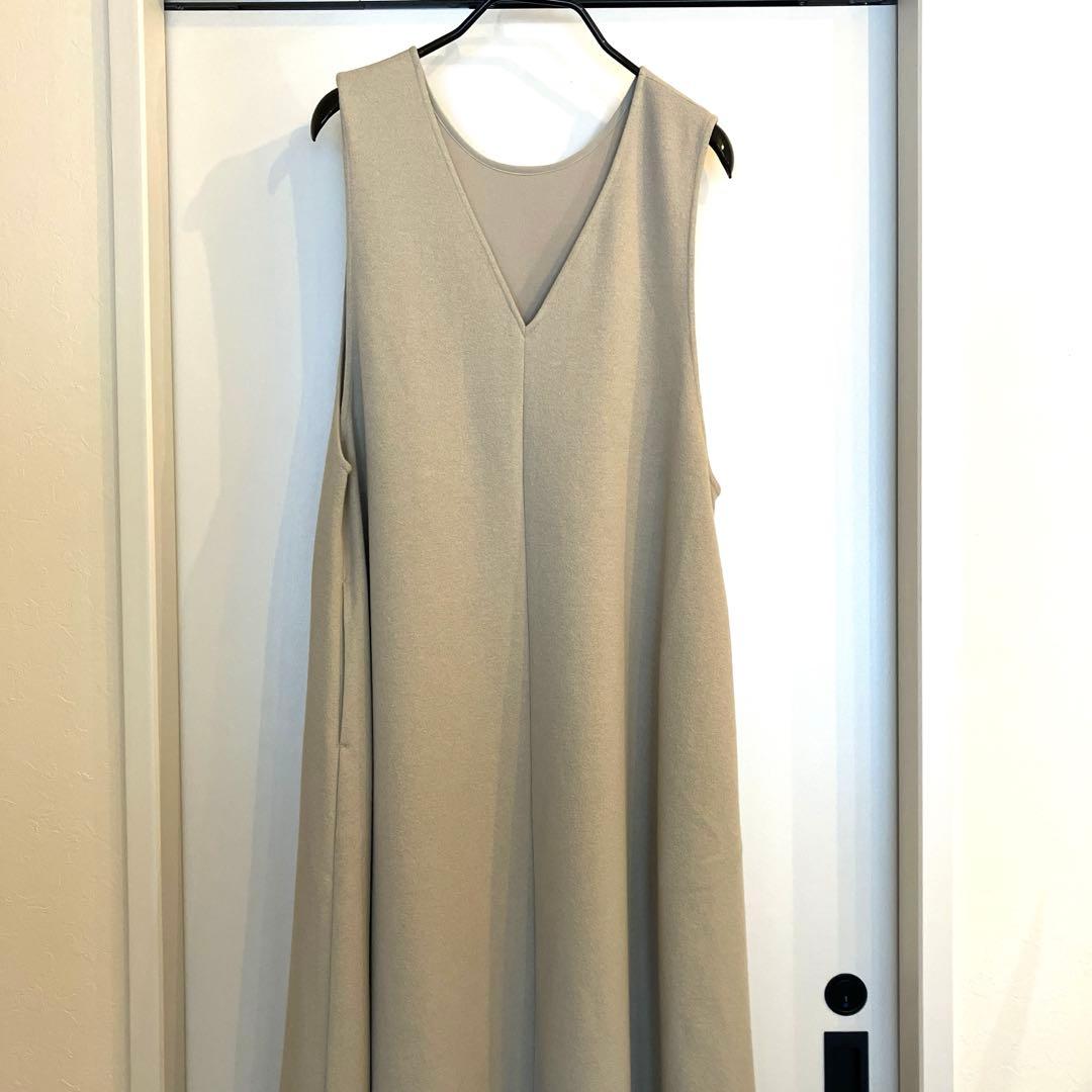 BEARDSLEY ベージュ Vネック ワンピース サイズ1